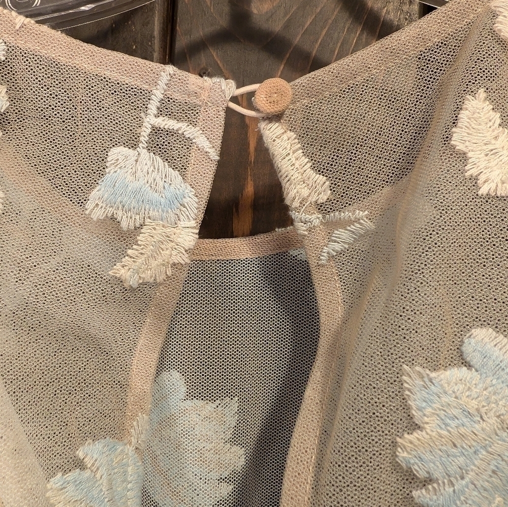 Brigerton vibes, BCBG Maxazaria, size 8 - Picture 8 of 15